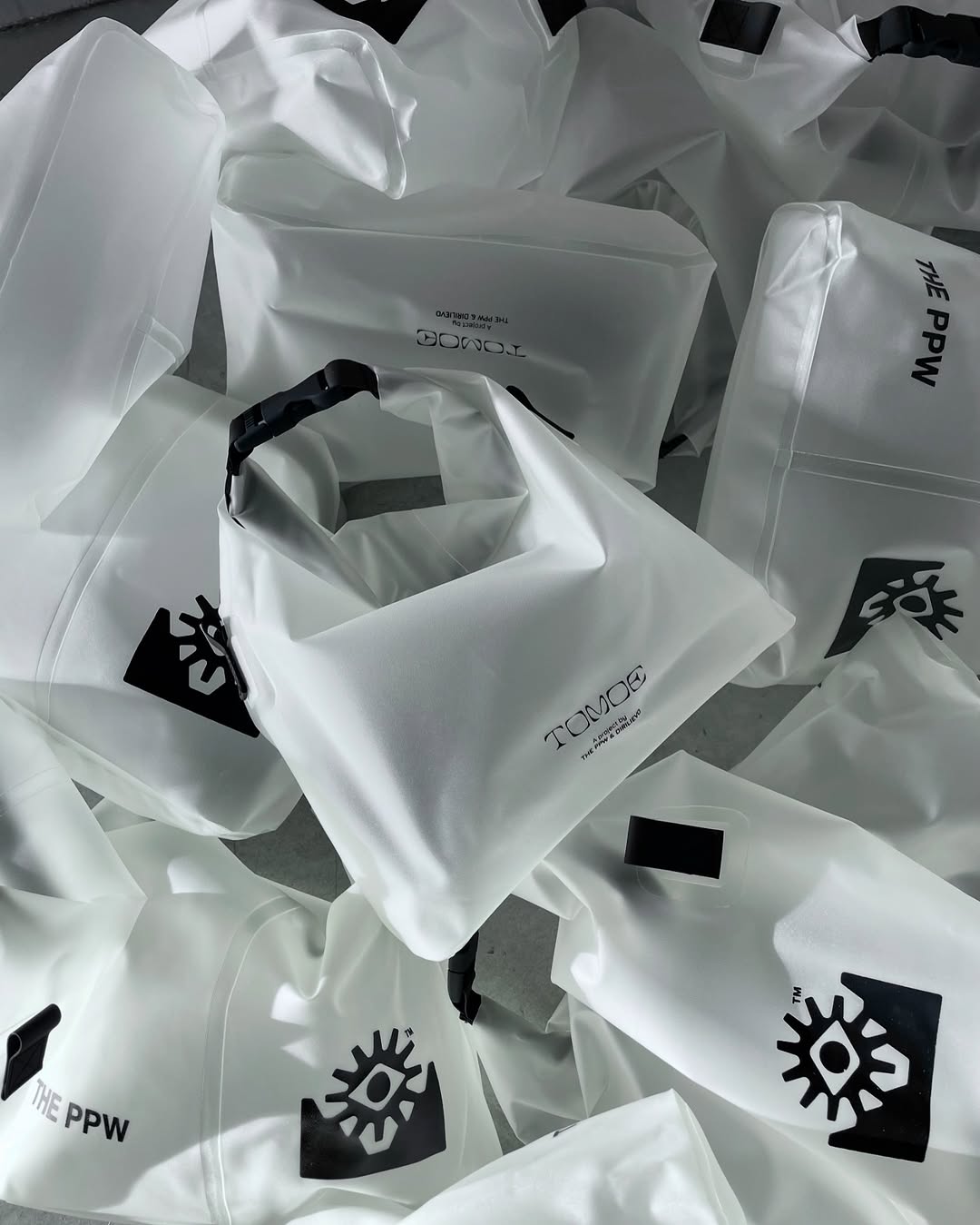The Art of Presentation: The Tomoe Handbag Experience